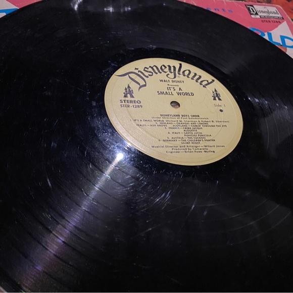 Vinyl, Walt Disney It’s a Small World Vintage - Picture 6 of 7